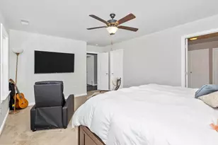 2813 Hillfield Dr, Frederick, MD 21702 - Photo 26
