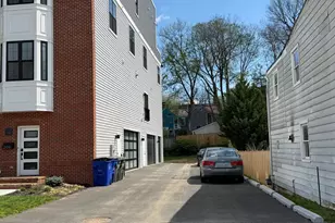206 Broadway St, Frederick, MD 21701 - Photo 2