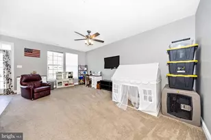 304 Mill Pond Rd, Frederick, MD 21701 - Photo 10