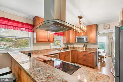 7309 Westwood Drive, Frederick, MD 21701 - Photo 4