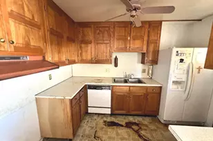 379 Pearl St, Frederick, MD 21701 - Photo 8
