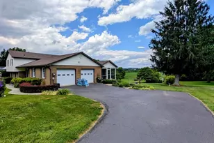 2196 Bellemonte Ct, Jefferson, MD 21755 - Photo 2