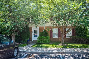 532 Essex Pl, Frederick, MD 21703 - Photo 2