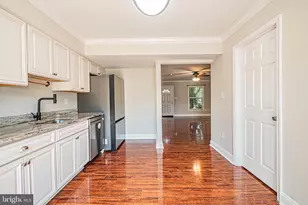 532 Essex Pl, Frederick, MD 21703 - Photo 8