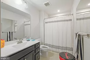 5311 Crape Myrtle Dr, Frederick, MD 21703 - Photo 16