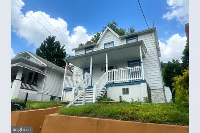 9 E D Street E, Brunswick, MD 21716 - Photo 2