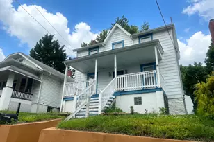 9 E D Street E, Brunswick, MD 21716 - Photo 2