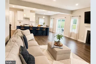 711 Canal Town Street, Brunswick, MD 21716 - Photo 4
