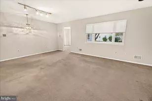 6864 Snowberry Ct, Frederick, MD 21703 - Photo 14