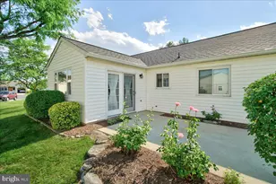 6864 Snowberry Ct, Frederick, MD 21703 - Photo 4