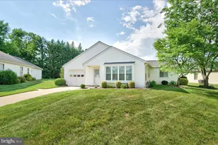 6864 Snowberry Ct, Frederick, MD 21703 - Photo 2