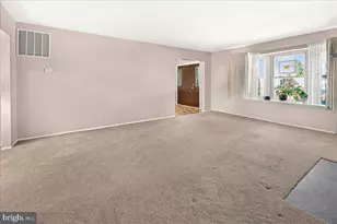 7047 Catalpa Rd, Frederick, MD 21703 - Photo 12