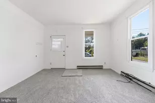 815 Maple Ave N, Brunswick, MD 21716 - Photo 4