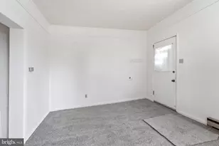815 Maple Ave N, Brunswick, MD 21716 - Photo 8