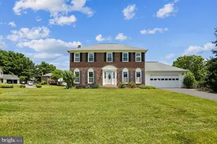 201 Westridge Dr, Mount Airy, MD 21771 - Photo 1