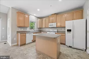 1004 Collindale Ave, Mount Airy, MD 21771 - Photo 12