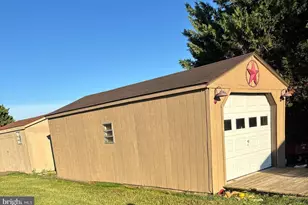 8404 Grossnickle Ct, Walkersville, MD 21793 - Photo 2