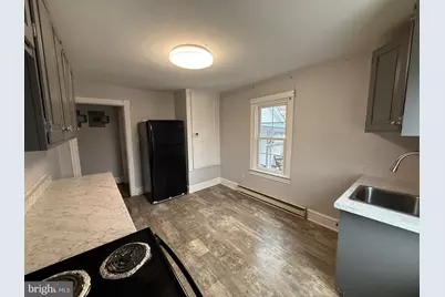 8 S Maple Avenue, Brunswick, MD 21716 - Photo 10
