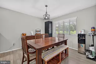 11298 Woodhaven Dr, Ijamsville, MD 21754 - Photo 4
