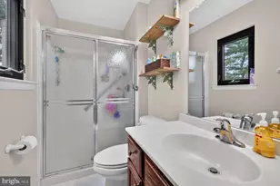 11298 Woodhaven Dr, Ijamsville, MD 21754 - Photo 10