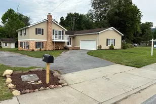 54 E Moser Rd, Thurmont, MD 21788 - Photo 2