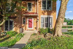 6608 E Beach Dr, New Market, MD 21774 - Photo 1