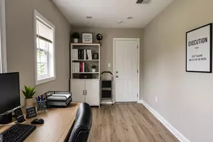9001 Hollow Rd, Middletown, MD 21769 - Photo 4