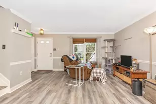 6338 Towncrest Ct, Frederick, MD 21703 - Photo 4