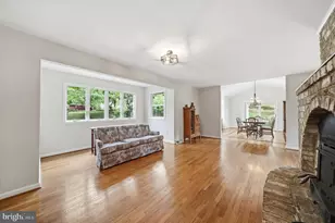 5812 Western View Pl, Mount Airy, MD 21771 - Photo 8