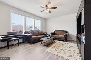 1906 GLADSTONE St, Frederick, MD 21702 - Photo 4