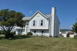 105 Colliery Dr, Thurmont, MD 21788 - Photo 2