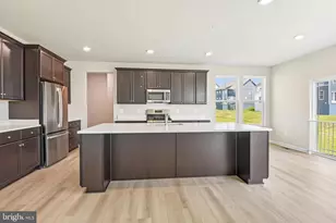 919 Enfield Farm Ln, Brunswick, MD 21716 - Photo 2