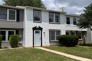 5749 Charstone Ct, Frederick, MD 21703 - Photo 2