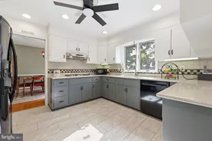 7918 Runnymeade Dr, Frederick, MD 21702 - Photo 16