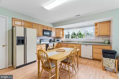 869 Waterford Drive, Frederick, MD 21702 - Photo 10