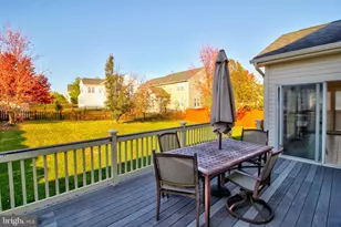 1828 Weybridge Rd, Frederick, MD 21702 - Photo 2