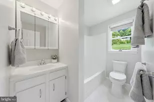 6113 Elaine Dr, Jefferson, MD 21755 - Photo 28