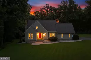 7319 Abbington Ct, Frederick, MD 21702 - Photo 2
