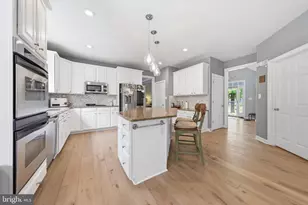 3852 Glasgow Way, Frederick, MD 21704 - Photo 10