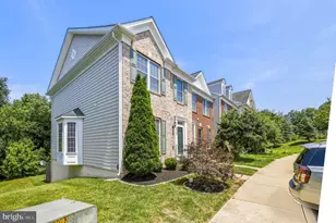 6347 Meandering Woods Ct, Frederick, MD 21701 - Photo 2