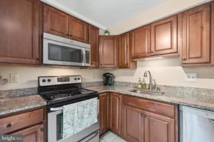 7037 Hames Ct, Frederick, MD 21703 - Photo 16