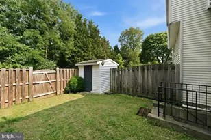 7037 Hames Ct, Frederick, MD 21703 - Photo 4