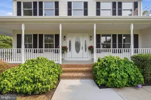 12513 Bills Ct, Mount Airy, MD 21771 - Photo 2