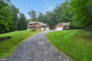 8711 Chestnut Grove Rd, Frederick, MD 21701 - Photo 4