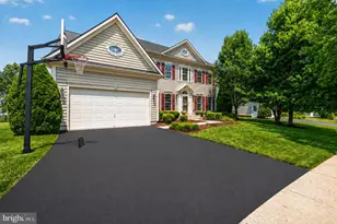 9754 Wyndham Dr, Frederick, MD 21704 - Photo 2