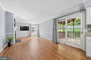 6396 Devonshire Ln, Frederick, MD 21703 - Photo 8
