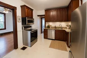 8 N Virginia Ave, Brunswick, MD 21716 - Photo 2