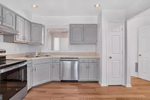 6632 Commodore Ct, New Market, MD 21774 - Photo 2