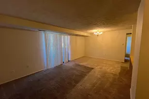1001 Heather Ridge Dr, Frederick, MD 21702 - Photo 2