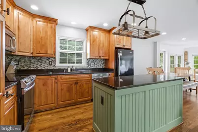 7902 Juniper Drive, Frederick, MD 21702 - Photo 8